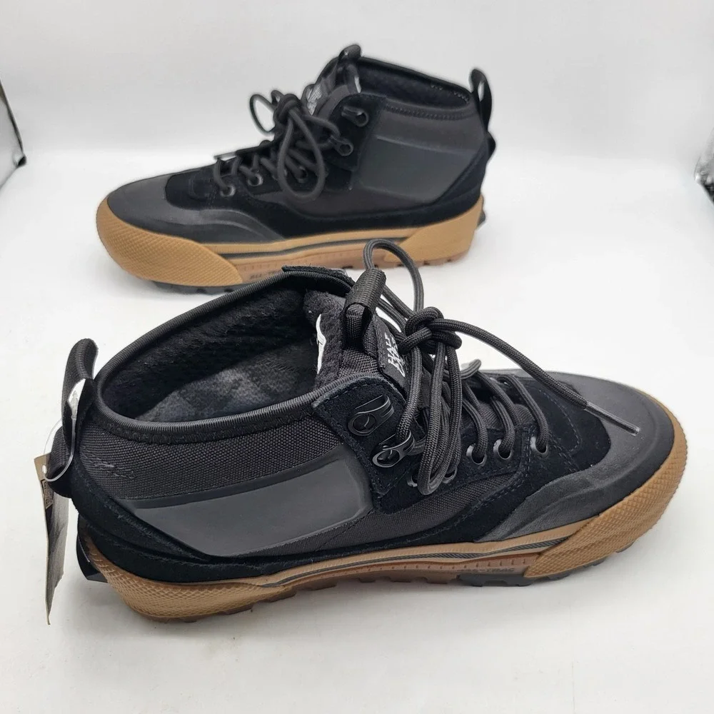Vans Half Cab MTE GORE-TEX Men's 6.5 Womens 8 Black Gum Skate Shoes VN000CVMB9M1